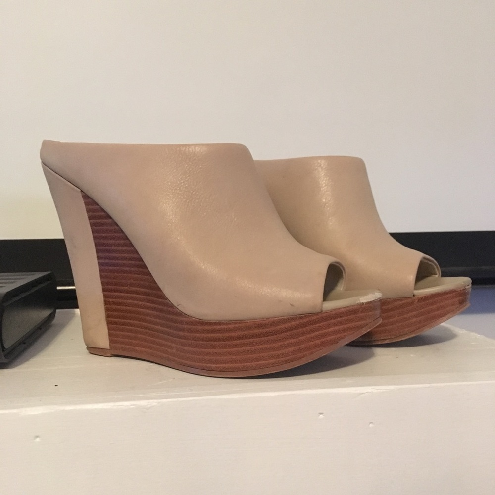 ALDO nude+brown wedges size 7